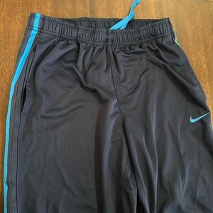 Male joggers size L